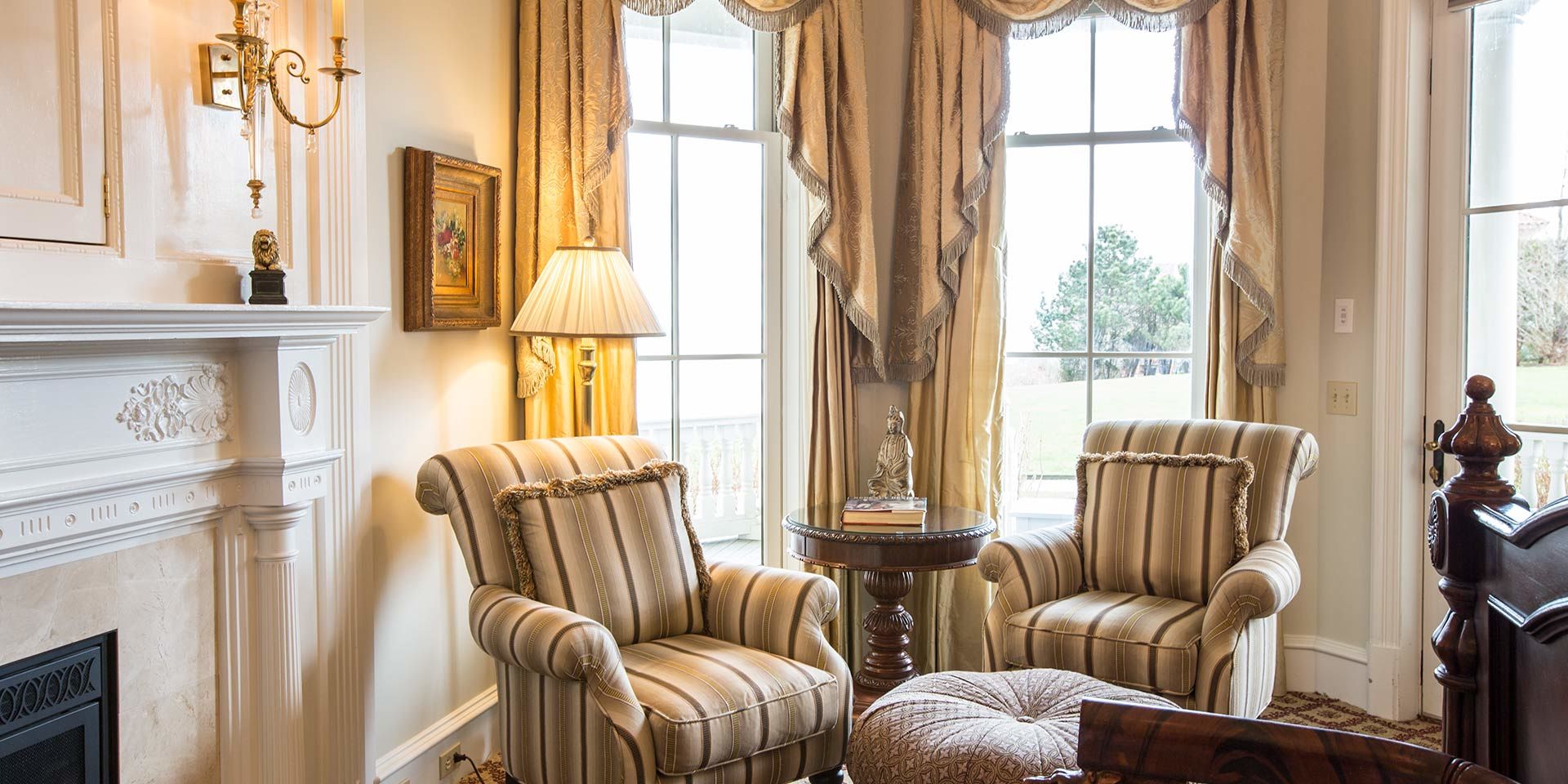 Sitting area of the Regency Guest Room 